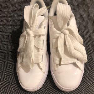 Puma sneakers in white patent leather sz 8